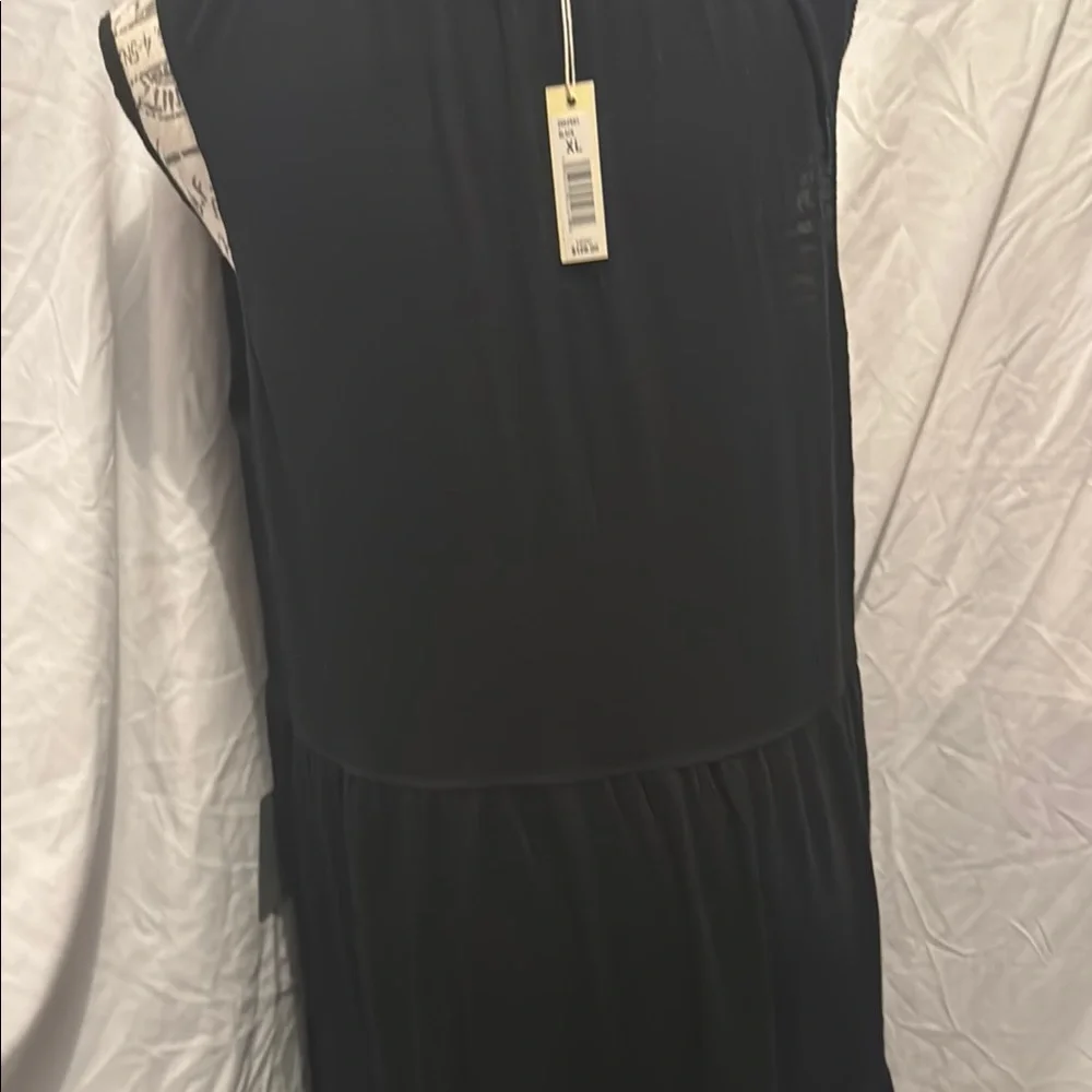 Max Studio Black Sleeveless Plunge Maxi Dress - Picture 9 of 11